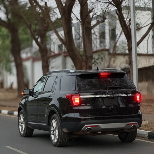Foreign Used Ford Explorer 2015 – Clean SUV | Buy & Drive