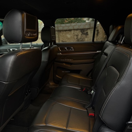 Foreign Used Ford Explorer 2015 – Clean SUV | Buy & Drive