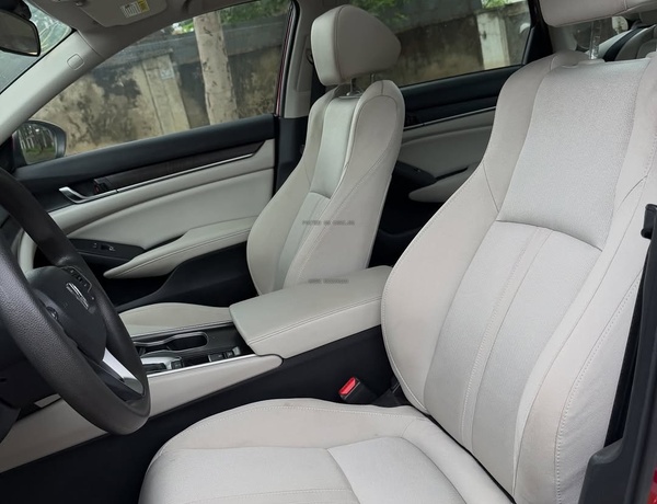 Foreign Used Honda Accord 2018– Super Clean & Reliable