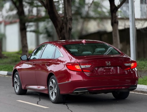 Foreign Used Honda Accord 2018– Super Clean & Reliable