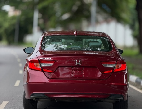 Foreign Used Honda Accord 2018– Super Clean & Reliable