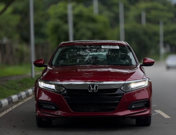 Foreign Used Honda Accord 2018– Super Clean & Reliable