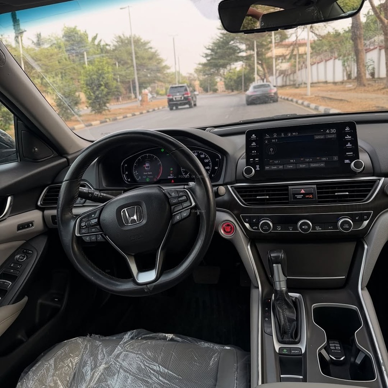 Foreign Used Honda Accord Touring 2018 for Sale In Abuja image