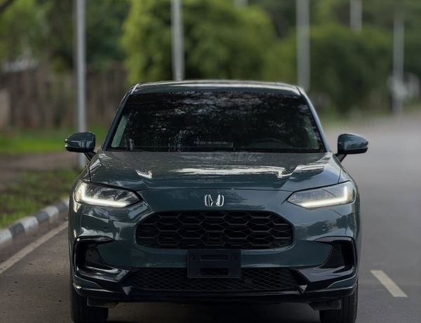 2025 HONDA HR-V – FOREIGN USED | MODERN LUXURY COMPACT SUV 