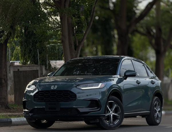 2025 HONDA HR-V – FOREIGN USED | MODERN LUXURY COMPACT SUV 