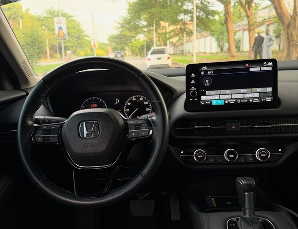 2025 HONDA HR-V – FOREIGN USED | MODERN LUXURY COMPACT SUV 