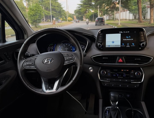 Foreign Used HYUNDAI SANTA FE 2020 FOR SALE – Clean, Sharp & Buy and Drive