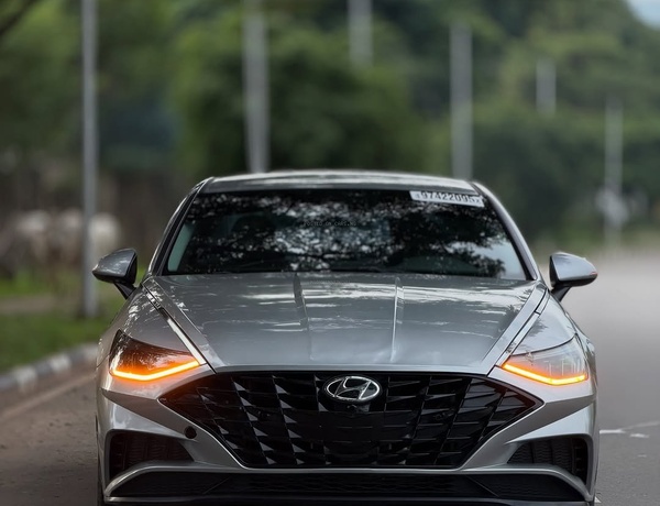 FOREIGN USED 2020 HYUNDAI SONATA FOR SALE