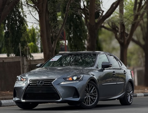 Foreign Used Lexus IS300 2017– Reliable & Fuel Efficient