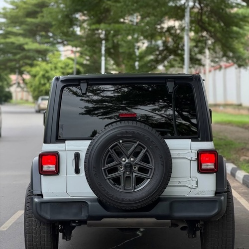 2025 JEEP WRANGLER – FOREIGN USED | OFF-ROAD LUXURY SUV