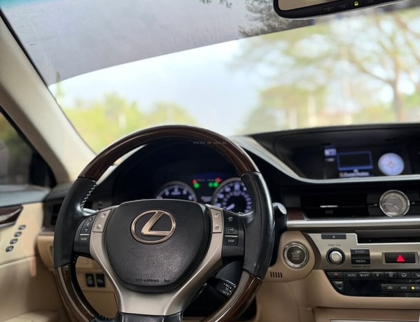 Foreign Used Lexus ES350 2013 for Sale In Abuja