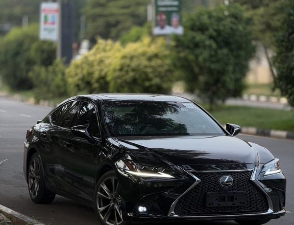 Foreign Used Lexus ES350 2019 – Abuja