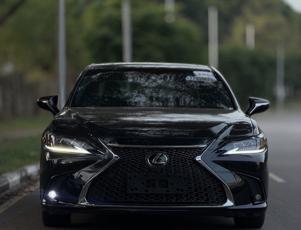 Foreign Used Lexus ES350 2019 – Abuja