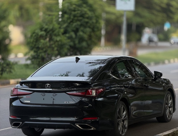 Foreign Used Lexus ES350 2019 – Abuja