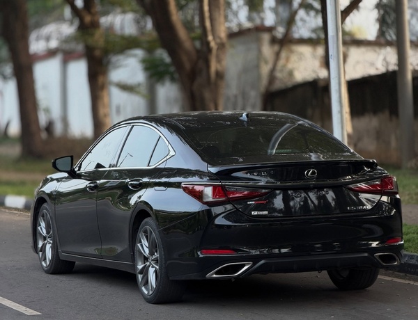 Foreign Used Lexus ES350 2019 – Abuja