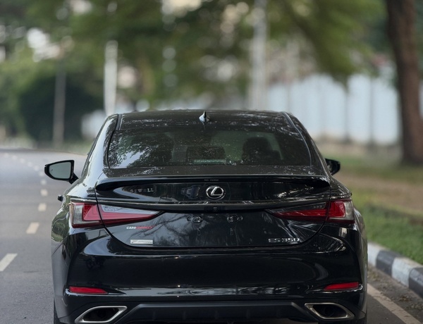 Foreign Used Lexus ES350 2019 – Abuja