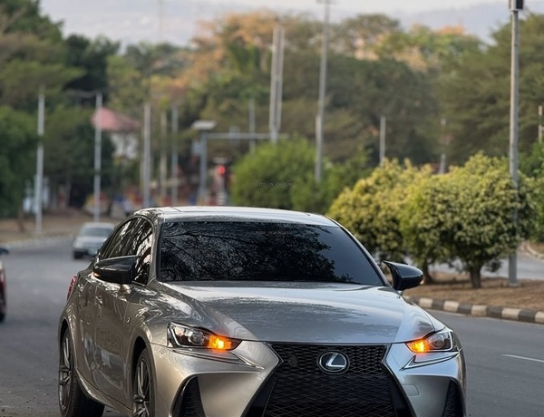 Foreign Used Lexus IS300 F-Sport 2017 for Sale in Abuja