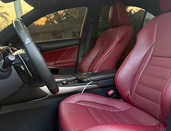 Foreign Used Lexus IS300 F-Sport 2017 for Sale in Abuja