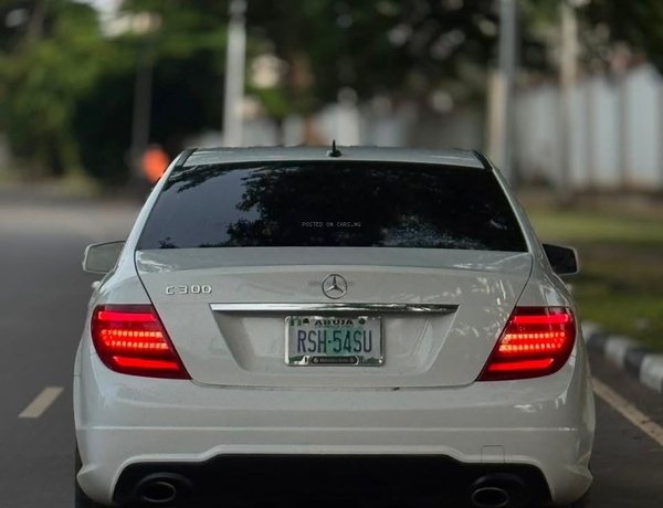 Foreign Used MERCEDES-BENZ C300 2013 FOR SALE 2013 – Clean, Sharp & Buy and Drive