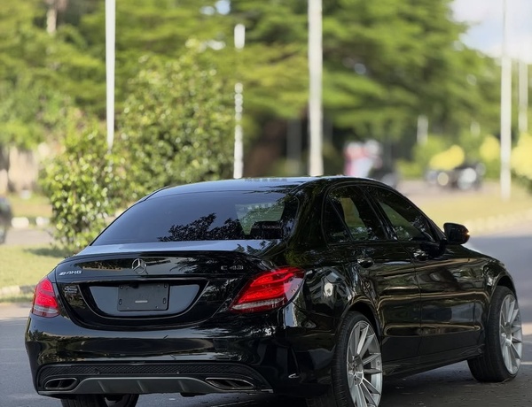 Foreign Used Mercedes-Benz C43 AMG 2018 – Super Clean & Fast