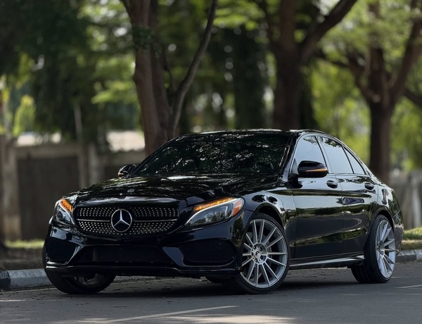 Foreign Used Mercedes-Benz C43 AMG 2018 – Super Clean & Fast