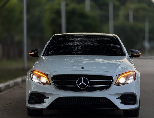 MERCEDES-BENZ E400 2018 FOR SALE