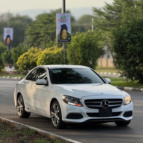 2015 MERCEDES-BENZ C300 – FOREIGN USED | CLEAN LUXURY SEDAN