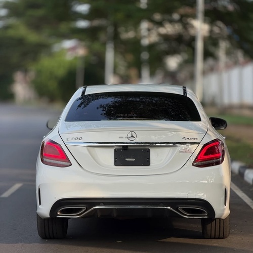 2015 MERCEDES-BENZ C300 – FOREIGN USED | CLEAN LUXURY SEDAN