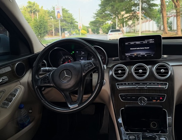2015 MERCEDES-BENZ C300 – FOREIGN USED | CLEAN LUXURY SEDAN