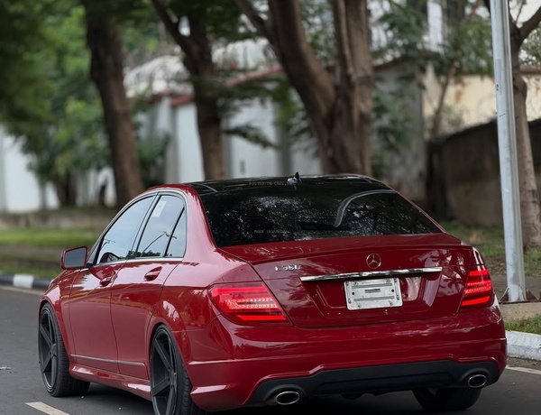 Foreign Used Mercedes Benz C350 2013 – Super Clean Luxury Sedan