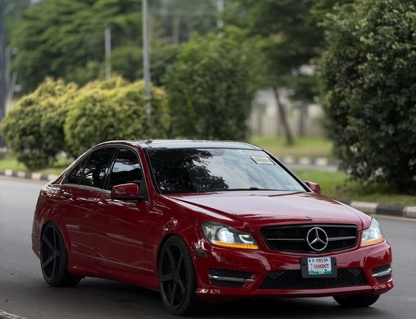 Foreign Used Mercedes Benz C350 2013 – Super Clean Luxury Sedan