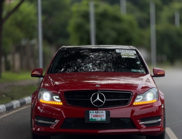 Foreign Used Mercedes Benz C350 2013 – Super Clean Luxury Sedan