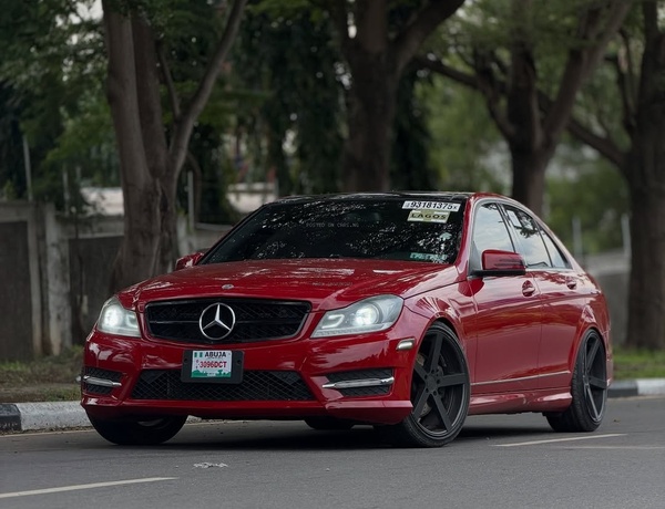 Foreign Used Mercedes Benz C350 2013 – Super Clean Luxury Sedan