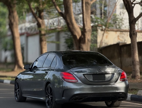 2017 MERCEDES-BENZ C43 AMG – FOREIGN USED | PERFORMANCE LUXURY SEDAN