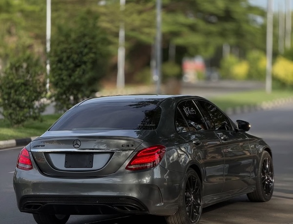 2017 MERCEDES-BENZ C43 AMG – FOREIGN USED | PERFORMANCE LUXURY SEDAN
