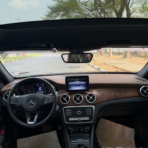 FOREIGN USED MERCEDES GLA250 2018– SUPER CLEAN, BUY & DRIVE