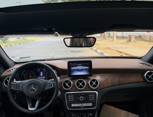 FOREIGN USED MERCEDES GLA250 2018– SUPER CLEAN, BUY & DRIVE