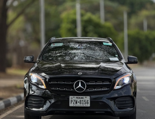 FOREIGN USED MERCEDES GLA250 2018– SUPER CLEAN, BUY & DRIVE