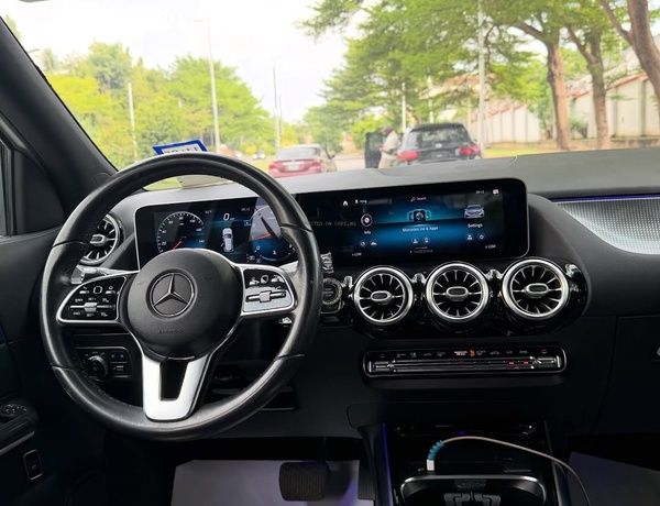 Foreign Used Mercedes GLA250 For Sale In Abuja– Super Clean, Buy & Drive