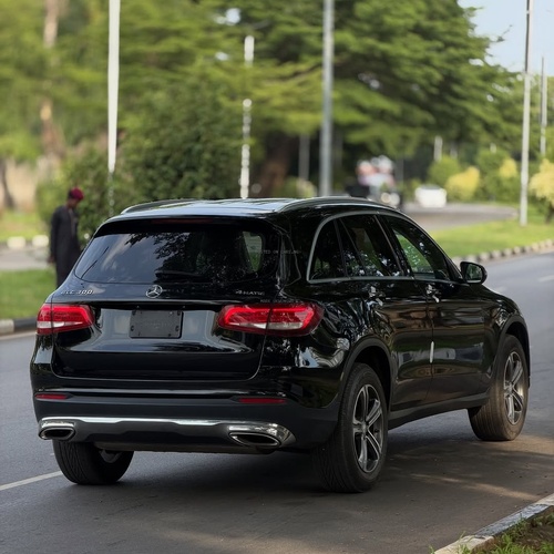 Foreign Used Mercedes Benz GLC300 2016– Super Clean Luxury SUV