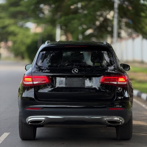 Foreign Used Mercedes Benz GLC300 2016– Super Clean Luxury SUV