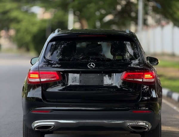 Foreign Used Mercedes Benz GLC300 2016– Super Clean Luxury SUV