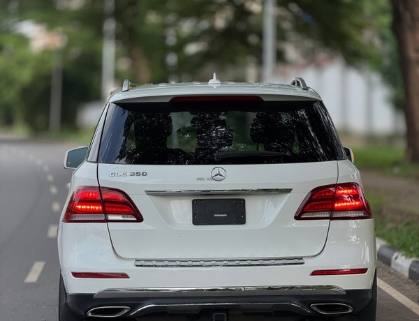 Foreign Used Mercedes Benz GLE350 2017 – Super Clean Luxury SUV