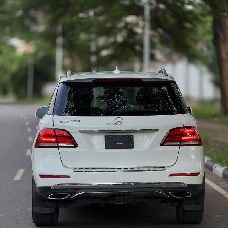 Foreign Used Mercedes Benz GLE350 2017 – Super Clean Luxury SUV image