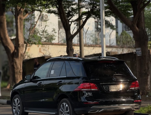 Foreign Used Mercedes Benz GLE350 2018– Super Clean Luxury SUV