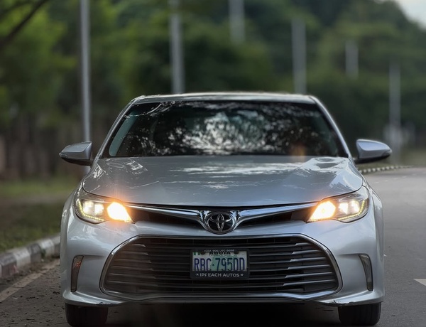TOYOTA AVALON XLE 2013 FOR SALE