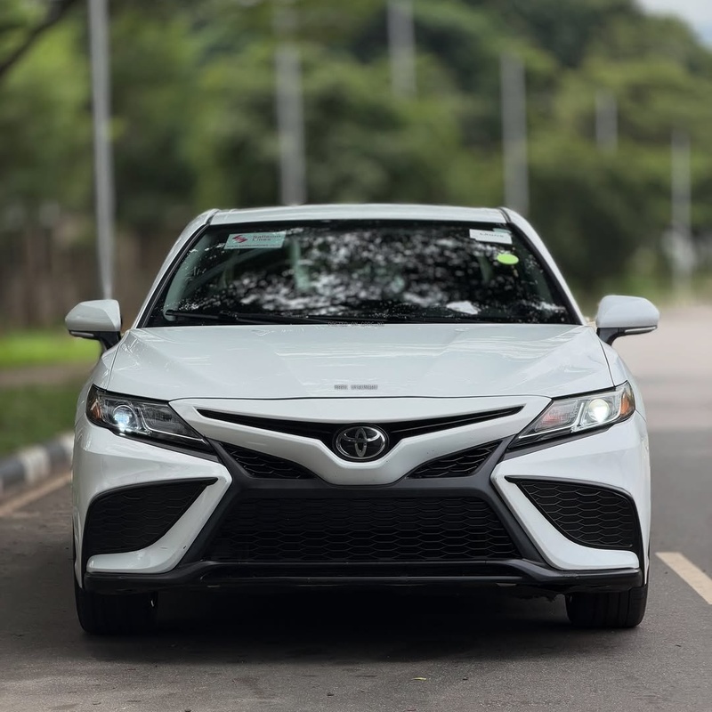 FOREIGN USED 2021 TOYOTA CAMRY FOR SALE image