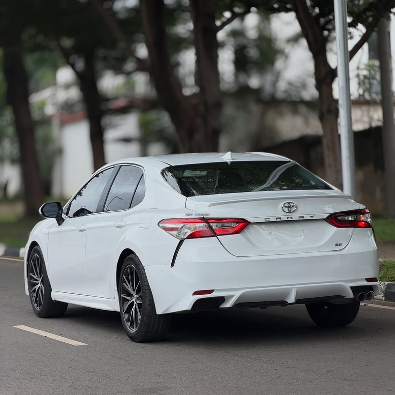 FOREIGN USED 2021 TOYOTA CAMRY FOR SALE image