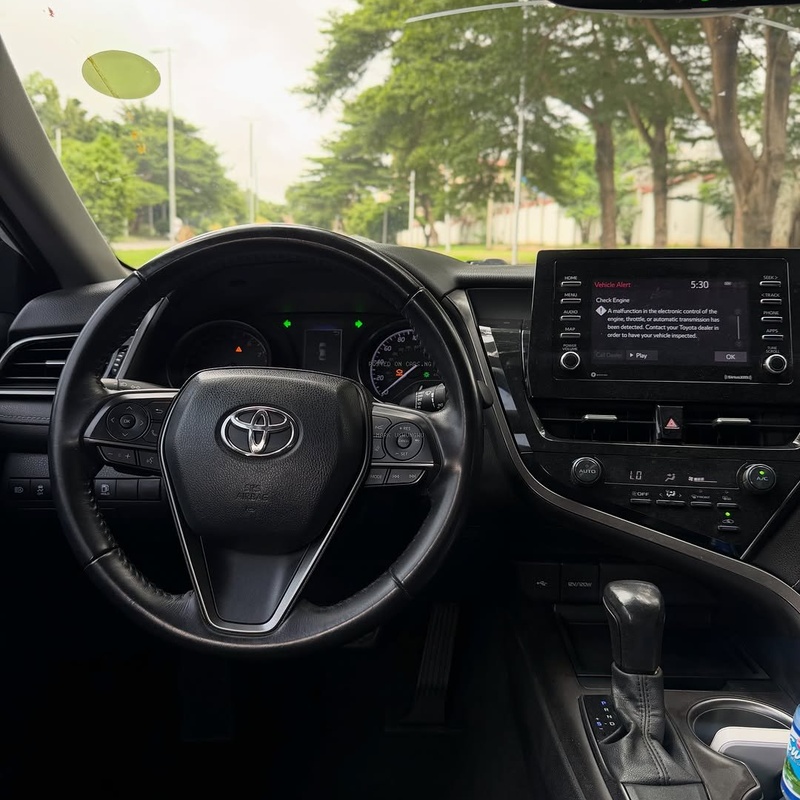 FOREIGN USED 2021 TOYOTA CAMRY FOR SALE image