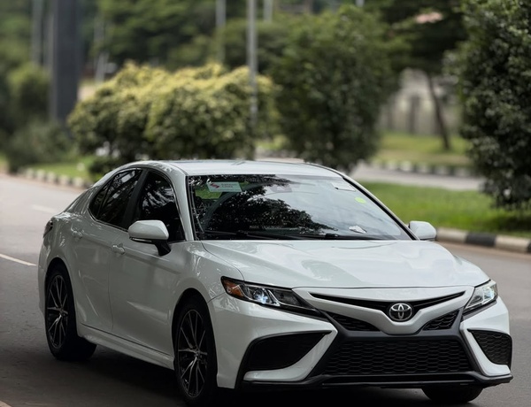FOREIGN USED 2021 TOYOTA CAMRY FOR SALE